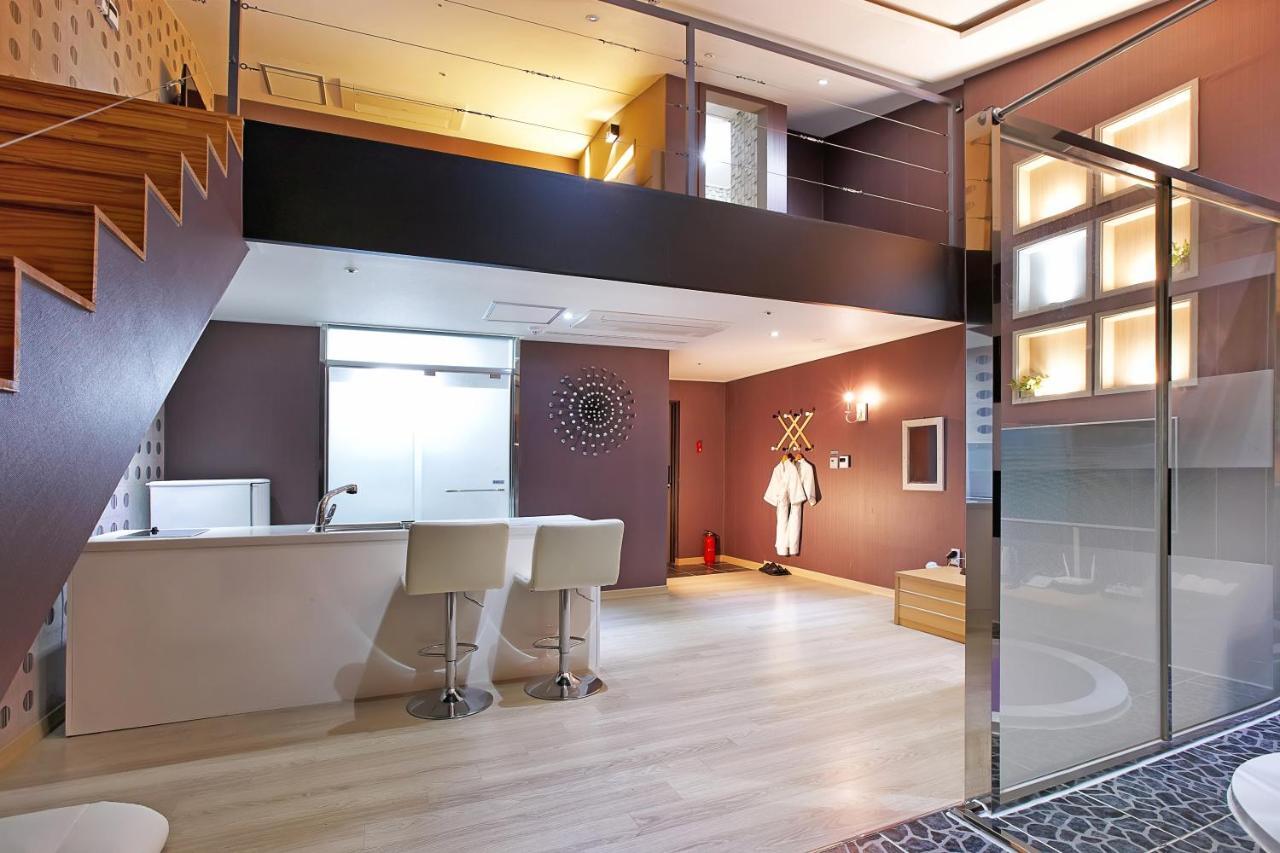 Dome Hotel Кодже Экстерьер фото
